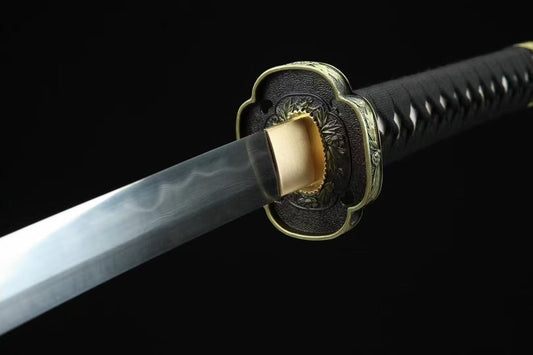 Tachi Sword Clay Tempered Copper Fittings full tang sharp japanese samurai