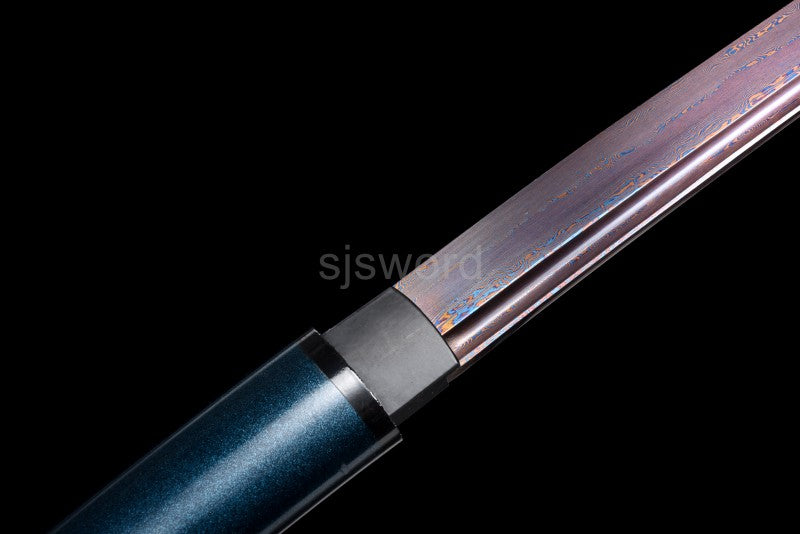 Aurora Bloom Katana – Minimalist Damascus Blade with Red-Blue Folded Pattern
