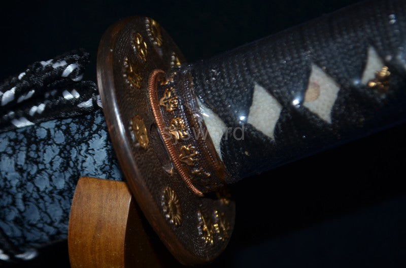 Authentic japanese samurai katana sword full tang T10 steel clay tepmered blade