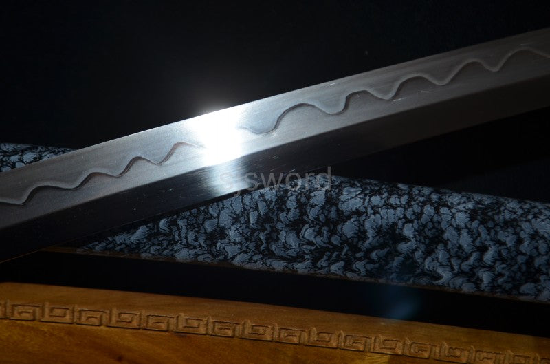 Authentic japanese samurai katana sword full tang T10 steel clay tepmered blade