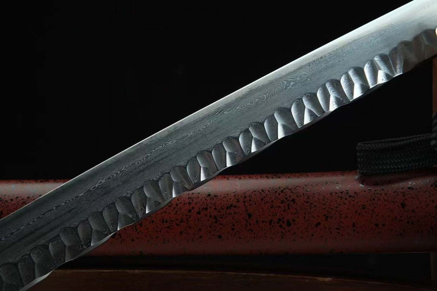 Crimson Trace Katana – Folded Steel Blade with Red Lacquer Saya and Full Tang Build