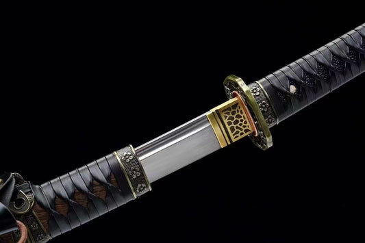 Tachi Sword Clay Tempered Copper Fittings full tang sharp japanese samurai
