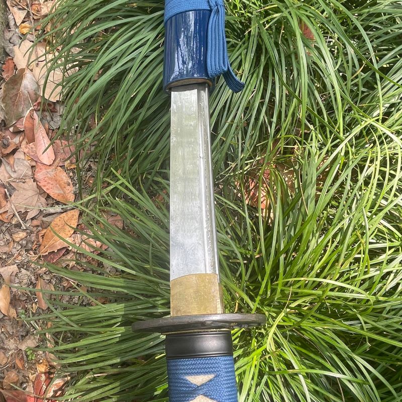 Folded & Clay-Tempered 1095 Steel Katana with Deep-Blue Saya & Ito