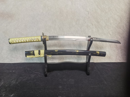 Lightning Vein Wakizashi — Damascus Folded Steel, Unokubi-Zukuri