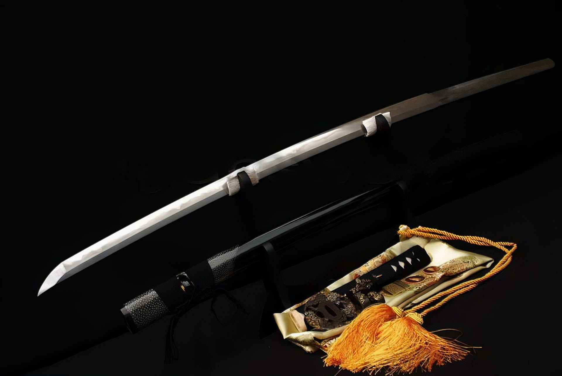 An alternate angle of the Sennin's Guardian Katana set, highlighting the T10 steel blade, partial rayskin saya, and the antique "Shishi" (Lion) fittings.